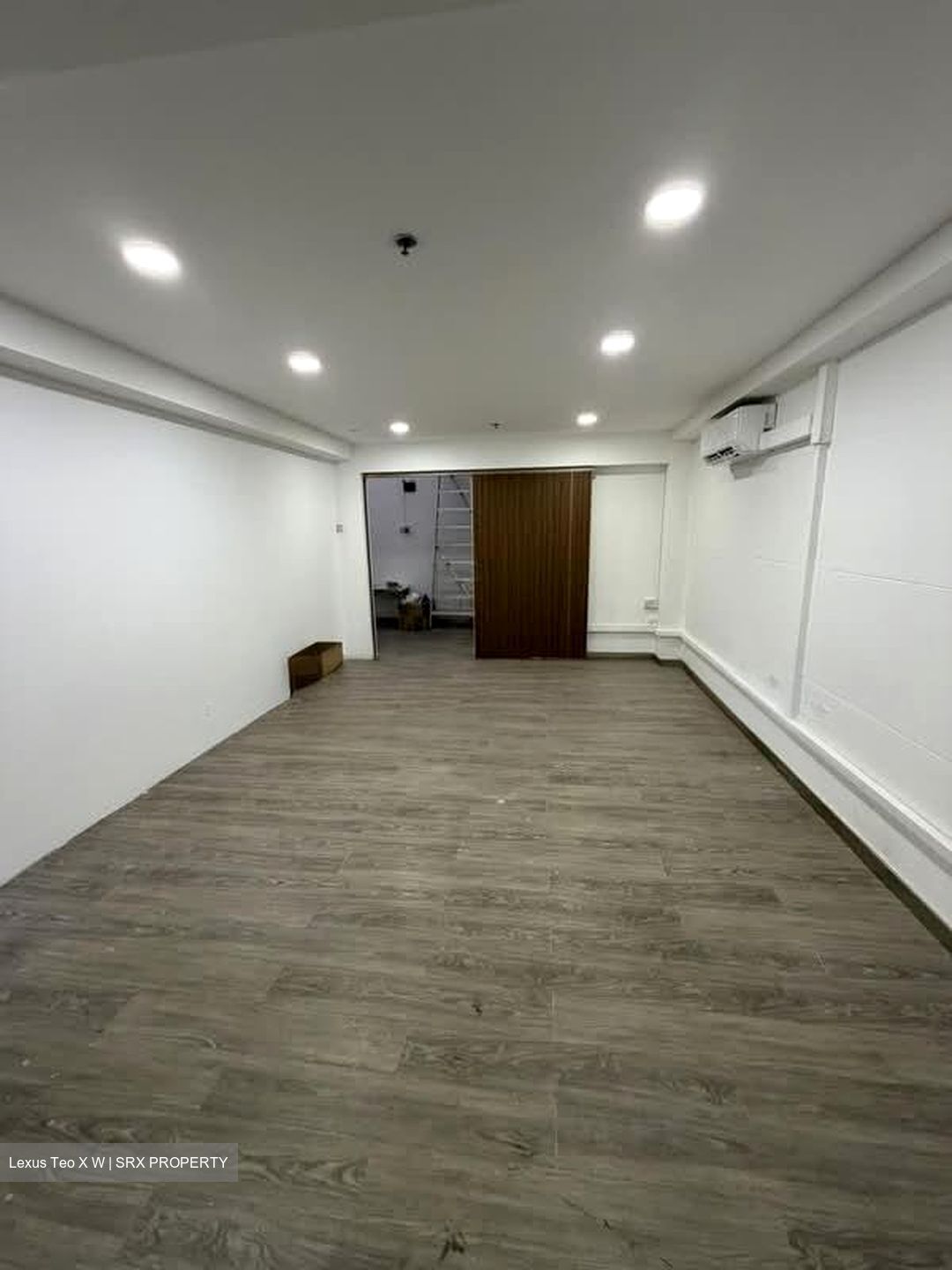 Premier @ Kaki Bukit (D14), Factory #598608061
